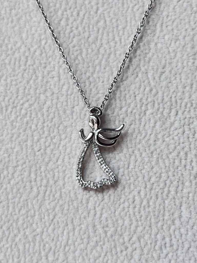 N058 | Natural Diamond Angel Necklace